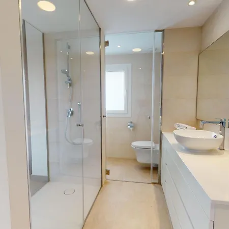 Forsitia By On Travel Oliva